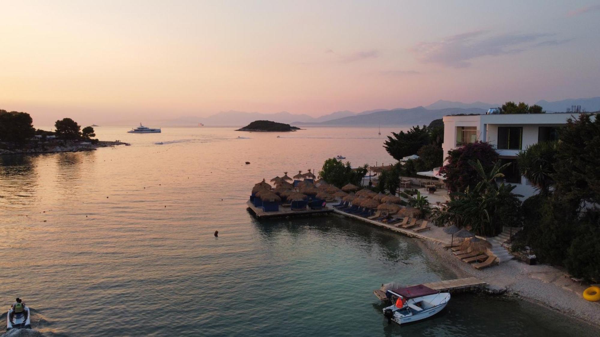 Manta Hotel Ksamil Luaran gambar
