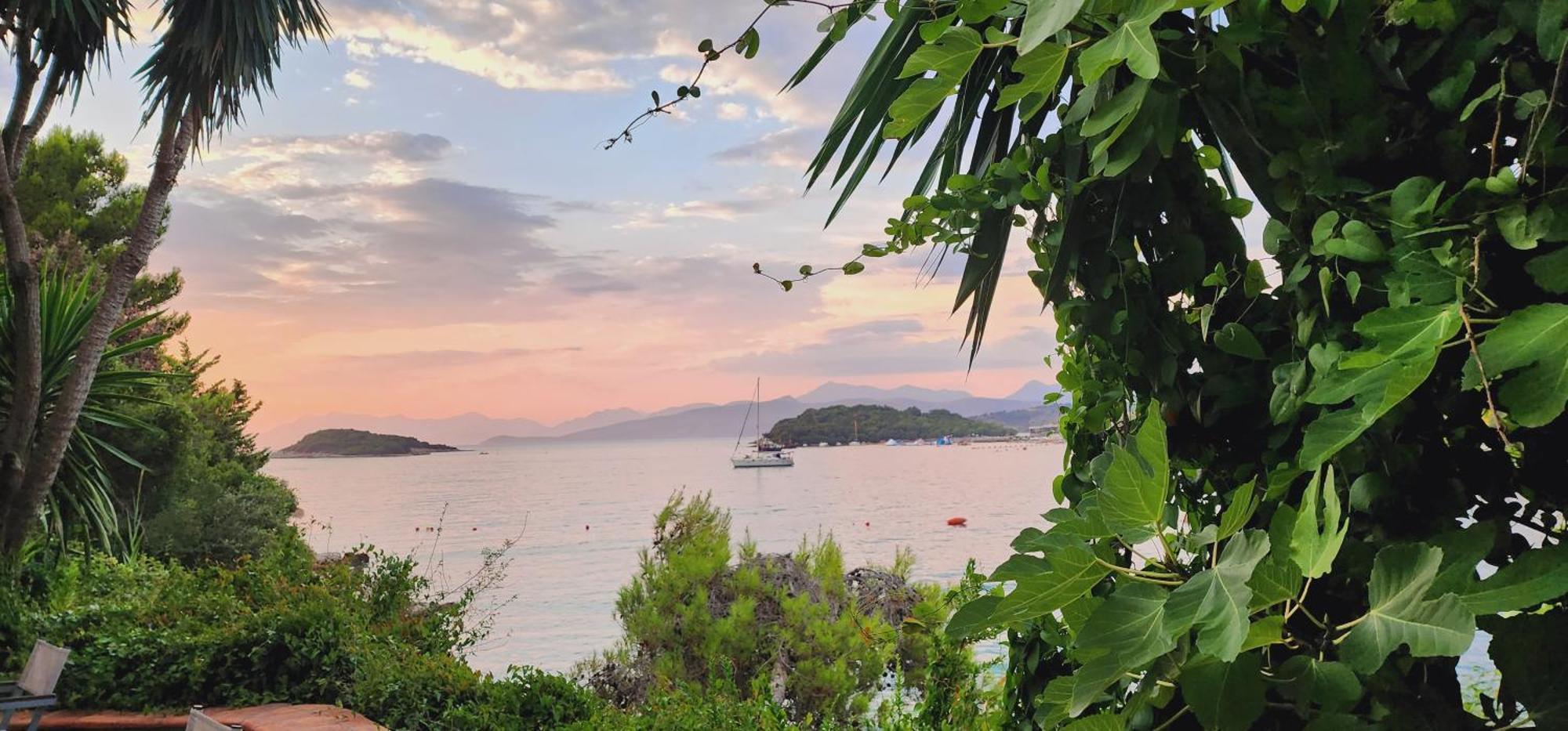 Manta Hotel Ksamil Luaran gambar