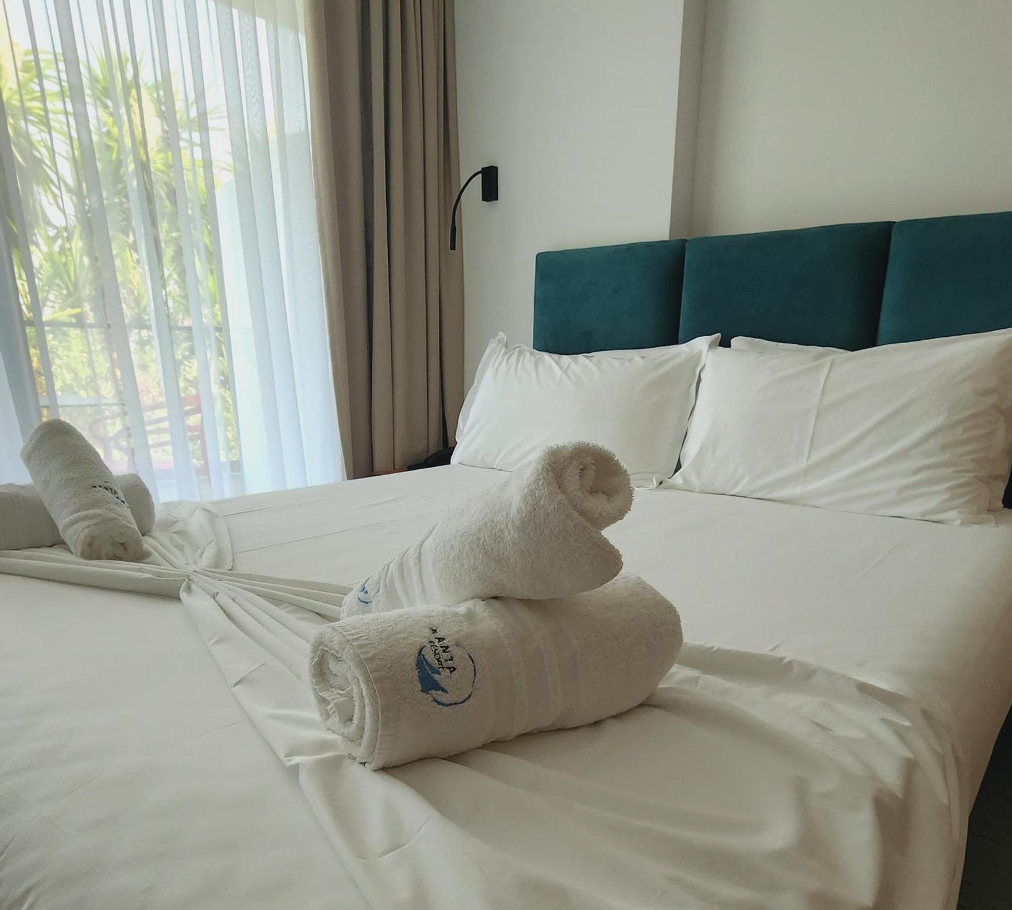 Manta Hotel Ksamil Luaran gambar