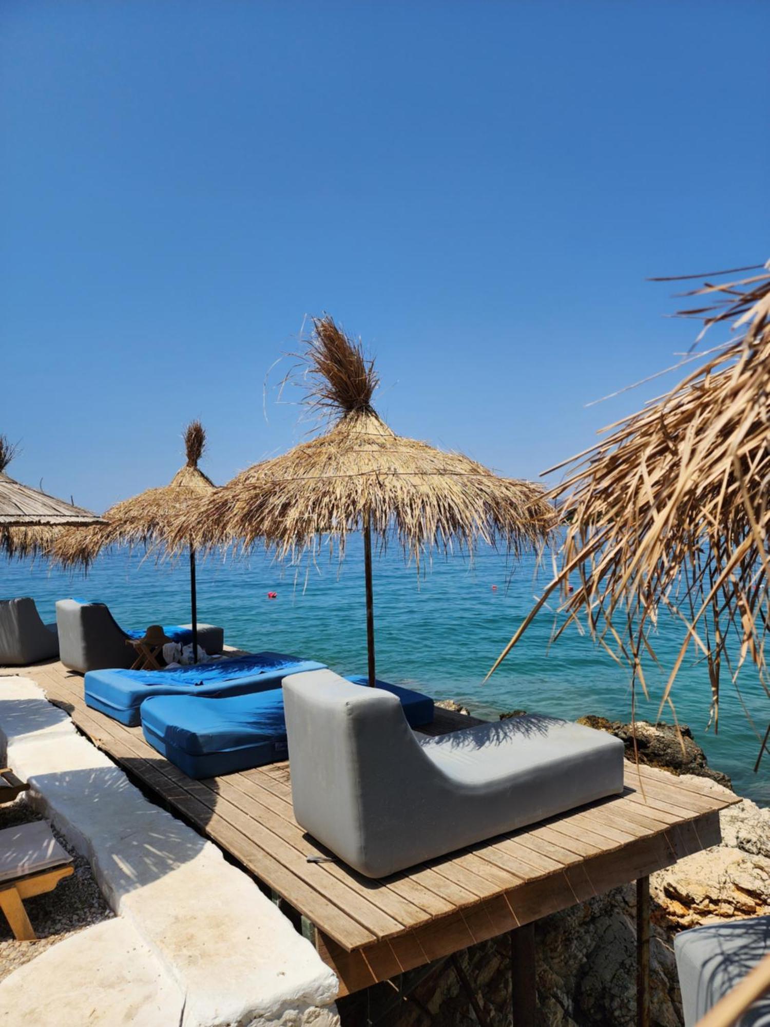Manta Hotel Ksamil Luaran gambar