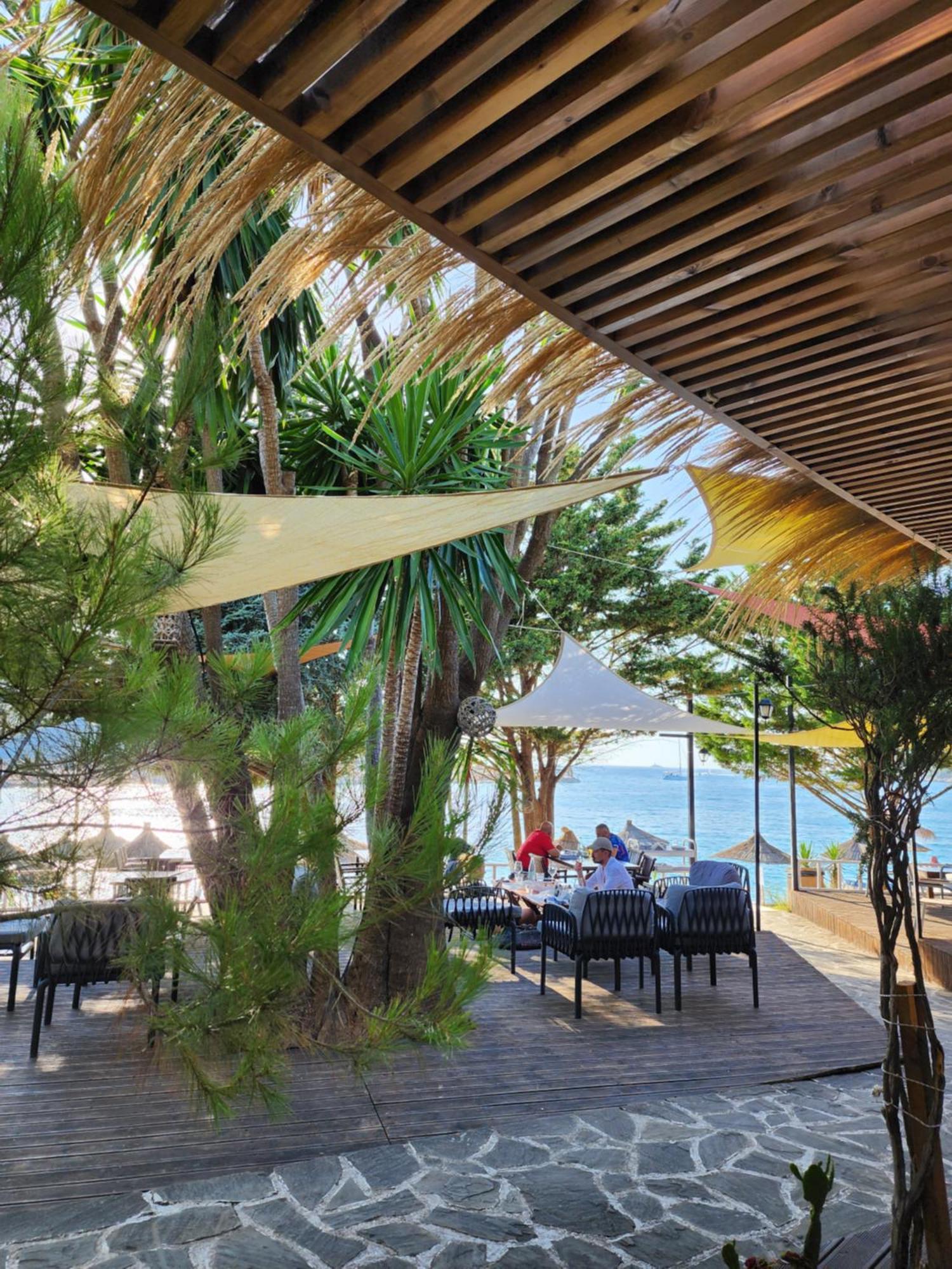 Manta Hotel Ksamil Luaran gambar